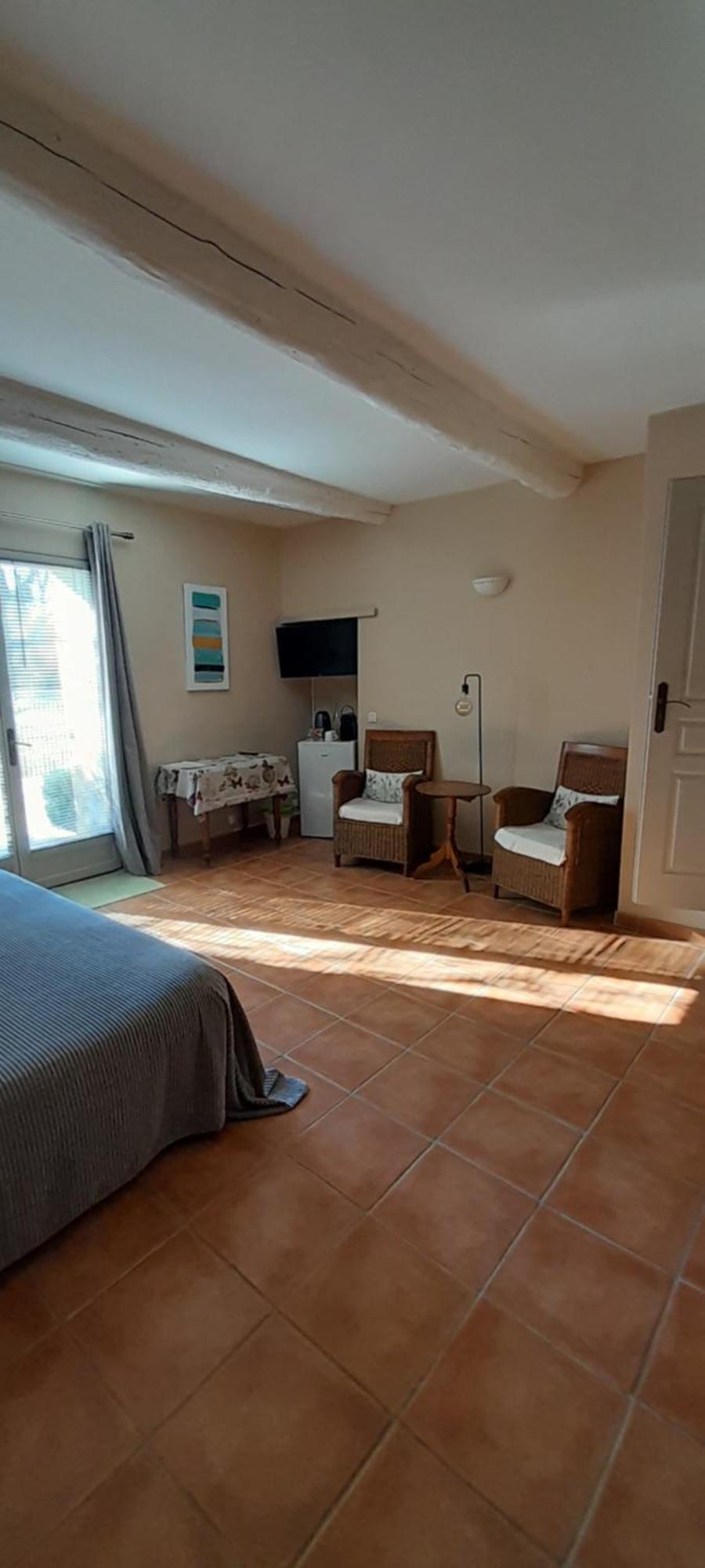 Le Mas Des Vergers Salon-de-Provence Kültér fotó