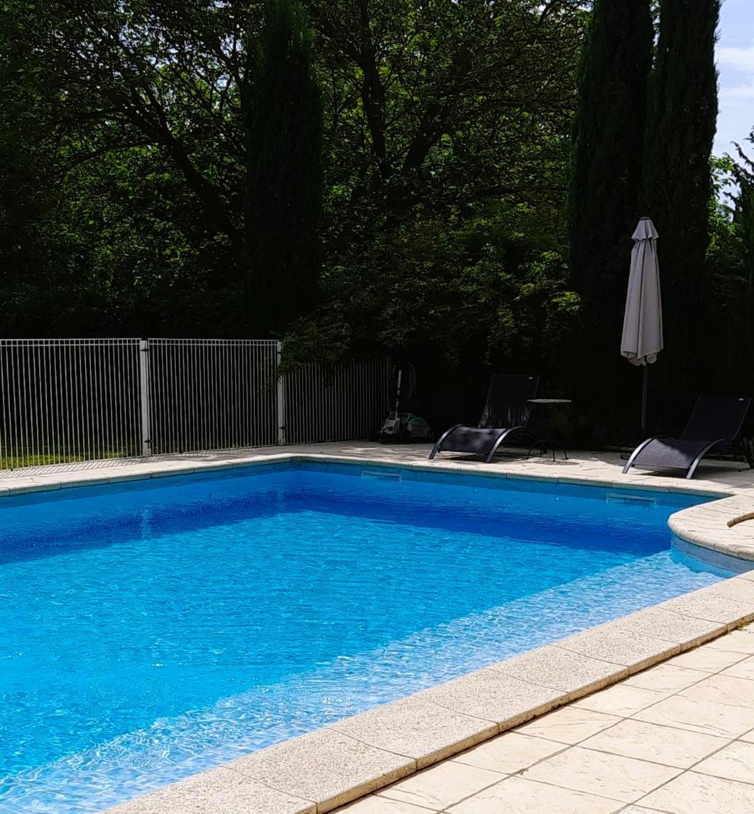 Le Mas Des Vergers Salon-de-Provence Kültér fotó